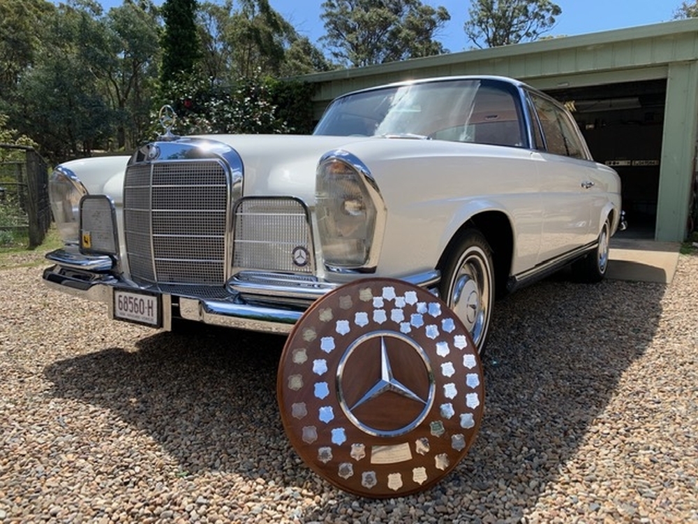 Mercedes Benz with trophy for Outright Winner Mercedes Benz Concourse d' Elegance